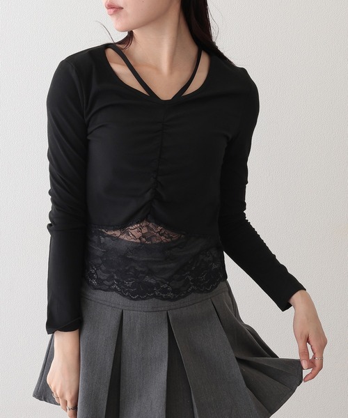 Lace Ladies(レースレディース)の「フロント ギャザー レース Vストラップ 長袖 カットソー(Tシャツ/カットソー・レディース・ホワイト/ブラック・FREE)」の2枚目の写真
