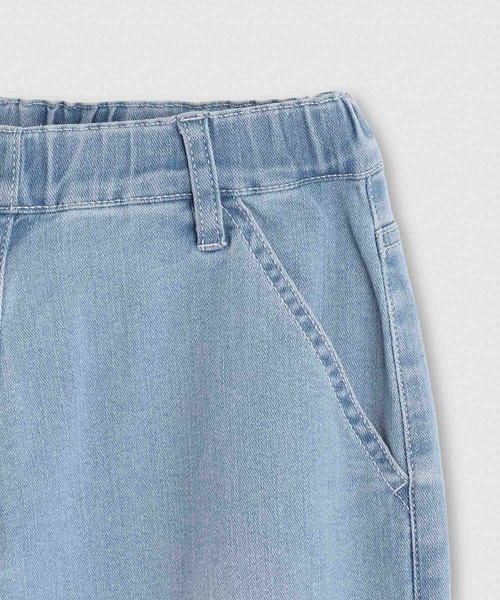 NAVY(ネイビー)の「NAVY のびるモン デニムストレッチベグトップパンツ(デニムパンツ・キッズ・ブラック/ライトブルー/ブルー・160/150/140/130/120)」の5枚目の写真