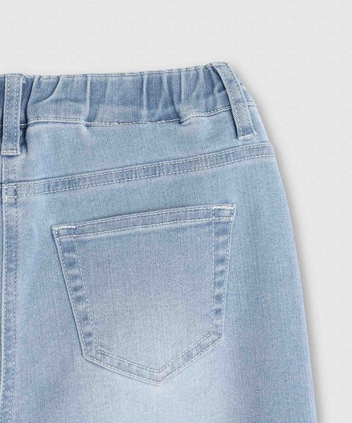 NAVY(ネイビー)の「NAVY のびるモン デニムストレッチベグトップパンツ(デニムパンツ・キッズ・ブラック/ライトブルー/ブルー・160/150/140/130/120)」の6枚目の写真