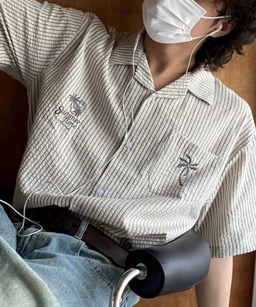 セール】ユニセックス対応／ヤシ刺繍ストライプ開襟シャツ（シャツ