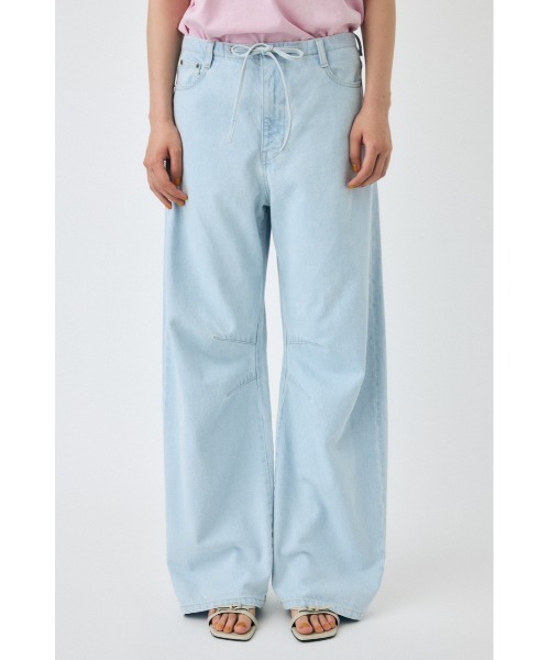 moussy デニム生地パンツ　ゆるめ MOUSSY（マウジー）の「FLUFFY DENIM STRAIGHT（デニムパンツ