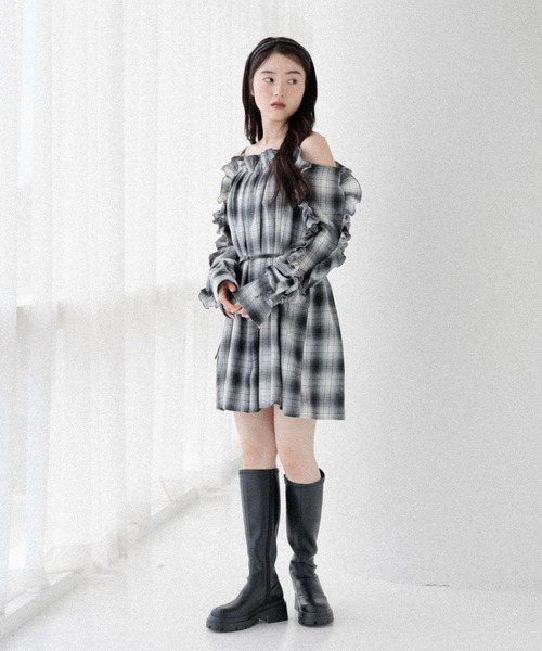 セール】オフショルフリルミニワンピース 581381（ワンピース