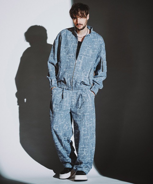 NO ID.(ノーアイディ)の「mp13955-JQデニムコクーンPT パンツ(デニムパンツ・メンズ・ブルー/ライトブルー・2/1)」の18枚目の写真
