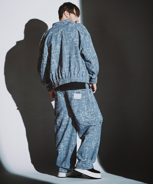 NO ID.(ノーアイディ)の「mp13955-JQデニムコクーンPT パンツ(デニムパンツ・メンズ・ブルー/ライトブルー・2/1)」の20枚目の写真