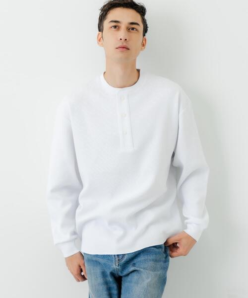 URBAN RESEARCH(アーバンリサーチ)の「『UR TECH』度詰めワッフルヘンリーロングスリーブ(Tシャツ/カットソー・メンズ・オートミール/ホワイト/ライトグレー/ブラック・MEDIUM/LARGE)」の5枚目の写真