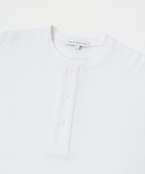 URBAN RESEARCH(アーバンリサーチ)の「『UR TECH』度詰めワッフルヘンリーロングスリーブ(Tシャツ/カットソー・メンズ・オートミール/ホワイト/ライトグレー/ブラック・MEDIUM/LARGE)」の17枚目の写真