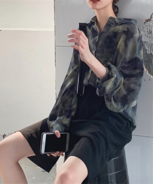 Dalfwin（ダールフィン）の「韓国ファッション タイダイ柄オーバーサイズシャツ（シャツ/ブラウス・レディース・グレー系・FREE）」の6枚目の写真