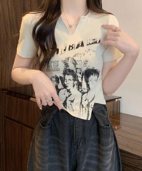 2ly2（トゥーリートゥー）の「短丈×スリムシルエットのヴィンテージ風Tシャツ（Tシャツ/カットソー・レディース・ベージュ/ブラック/グレー/ホワイト・FREE）」の9枚目の写真
