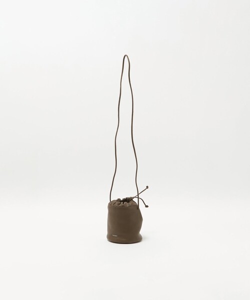 YAHKI（ヤーキ）の「＜YAHKI＞ミニ レザー ドロスト ショルダーバッグ（ショルダーバッグ・レディース・ブラック/オリーブ・FREE）」の14枚目の写真