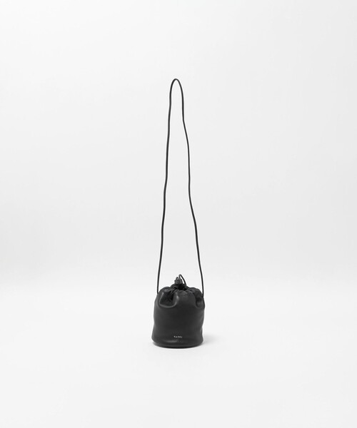 YAHKI（ヤーキ）の「＜YAHKI＞ミニ レザー ドロスト ショルダーバッグ（ショルダーバッグ・レディース・ブラック/オリーブ・FREE）」の19枚目の写真