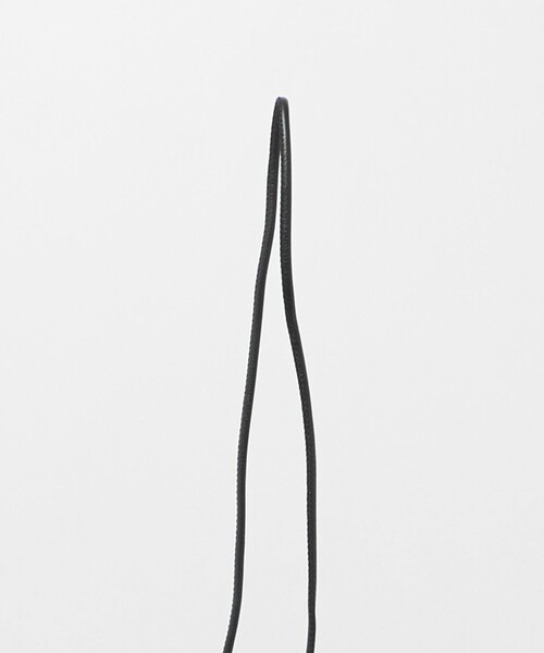 YAHKI（ヤーキ）の「＜YAHKI＞ミニ レザー ドロスト ショルダーバッグ（ショルダーバッグ・レディース・ブラック/オリーブ・FREE）」の21枚目の写真