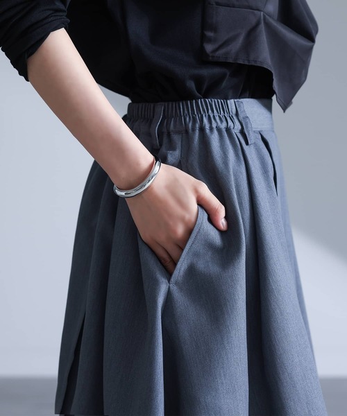 kOhAKU(コハク)の「『アシンメトリーレイヤーパンツ』(その他パンツ・レディース・グレー/ブラック・1/2)」の22枚目の写真