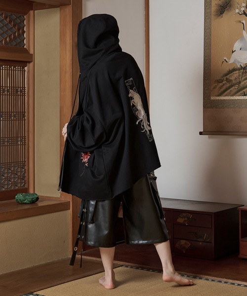 狐独(コドク)の「狐刺繍ビックジップフーディー(パーカー・メンズ・アイボリー/ブラック・LARGE/MEDIUM)」の21枚目の写真