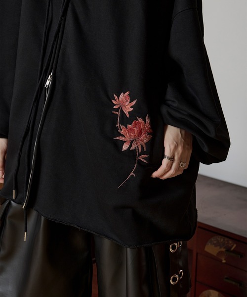 狐独（コドク）の「狐刺繍ビックジップフーディー（パーカー）」 - WEAR