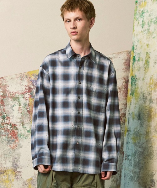 MAISON SPECIAL（メゾンスペシャル）の「《UNISEX》【Italian Dead Stock Fabric】Prime-Over Regular Collar Shirt/プライムオーバーレギュラーカラーシャツ【MAISON SPECIAL/メゾンスペシャル】（シャツ/ブラウス・メンズ・ブルー/アイボリー/ライトブルー/サックスブルー/その他1/その他2/ライトグレー/ブラウン/ピンク/ホワイト・0/1/2）」の8枚目の写真