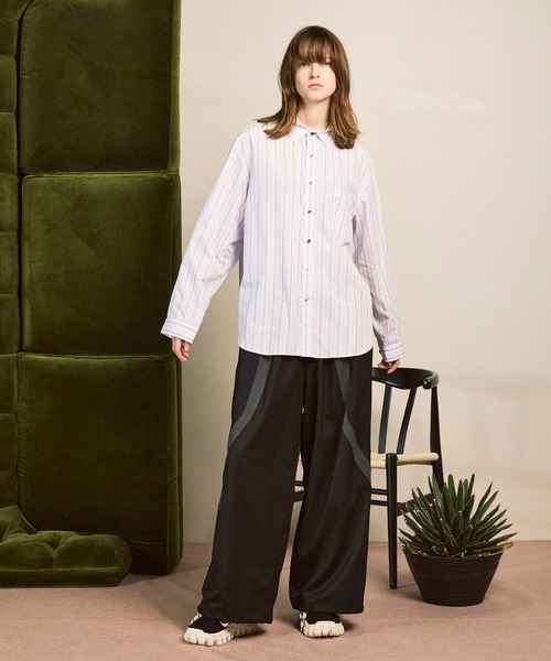 MAISON SPECIAL（メゾンスペシャル）の「《UNISEX》【Italian Dead Stock Fabric】Prime-Over Regular Collar Shirt/プライムオーバーレギュラーカラーシャツ【MAISON SPECIAL/メゾンスペシャル】（シャツ/ブラウス・メンズ・ブルー/アイボリー/ライトブルー/サックスブルー/その他1/その他2/ライトグレー/ブラウン/ピンク/ホワイト・0/1/2）」の14枚目の写真