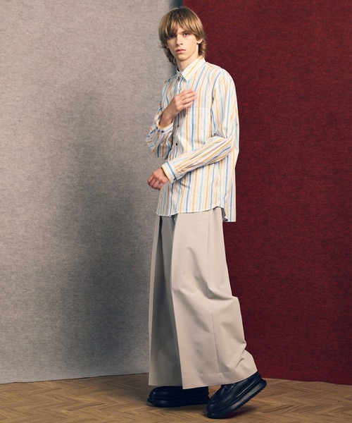 MAISON SPECIAL（メゾンスペシャル）の「《UNISEX》【Italian Dead Stock Fabric】Prime-Over Regular Collar Shirt/プライムオーバーレギュラーカラーシャツ【MAISON SPECIAL/メゾンスペシャル】（シャツ/ブラウス・メンズ・ブルー/アイボリー/ライトブルー/サックスブルー/その他1/その他2/ライトグレー/ブラウン/ピンク/ホワイト・0/1/2）」の18枚目の写真