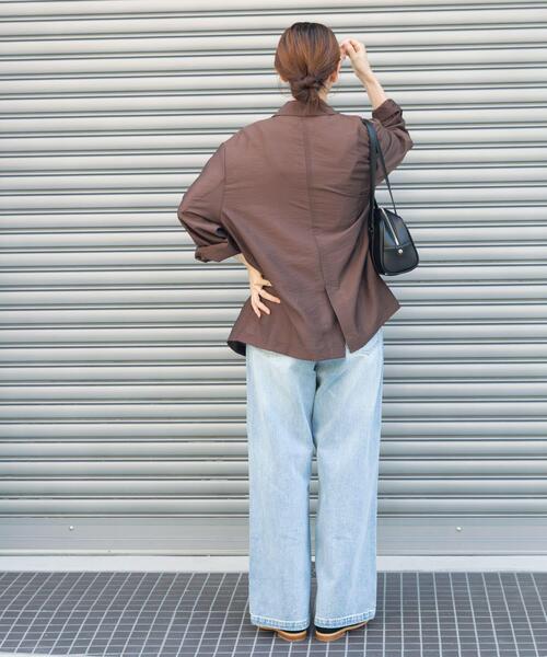 ITEMS URBANRESEARCH(アイテムズ アーバンリサーチ)の「デニムストレートパンツ(デニムパンツ・レディース・ライトブルー/ブルー・SMALL/MEDIUM)」の7枚目の写真