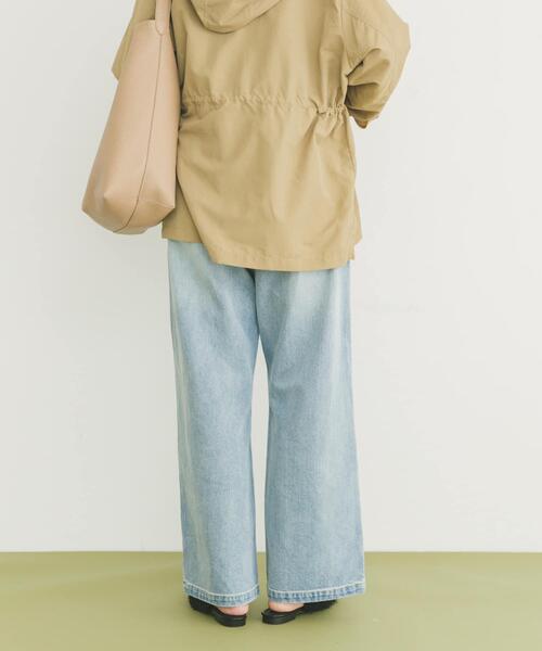 ITEMS URBANRESEARCH(アイテムズ アーバンリサーチ)の「デニムストレートパンツ(デニムパンツ・レディース・ライトブルー/ブルー・SMALL/MEDIUM)」の9枚目の写真