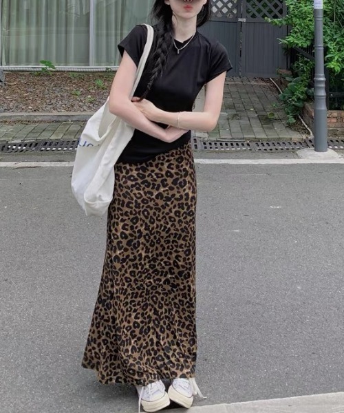 gossip!ロサンゼルス(ゴシップロサンゼルス)の「レオパード柄 サテンマーメイドロングスカート(スカート・レディース・レオパード・S/M/L/XL)」の9枚目の写真