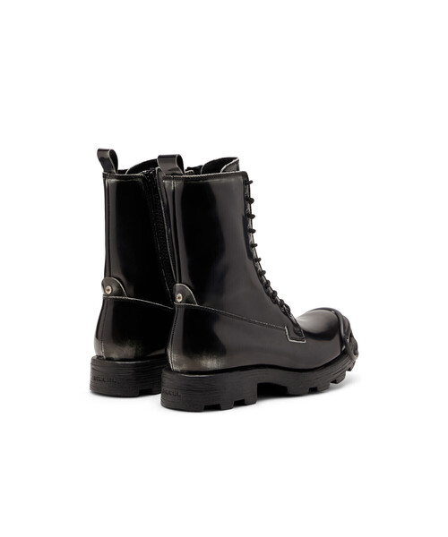 DIESEL(ディーゼル)の「メンズ ショートブーツ HAMMER D-HAMMER BT D S(ブーツ・メンズ・ブラック×ホワイト・43/42/41/44/40)」の3枚目の写真