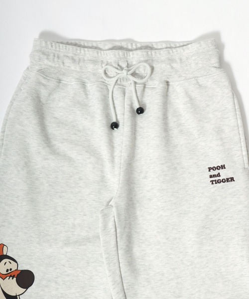 Disney(ディズニー)の「Disney(ディズニー)裏起毛スウェットジョガーパンツ レディース/ミッキーマウス くまのプーさん キャラクタープリント(スウェットパンツ・レディース・ブラック/グレー系その他/ホワイト系その他2/グレー系その他2/ホワイト系その他/ネイビー/ダークグレー/グレー・M/L)」の21枚目の写真