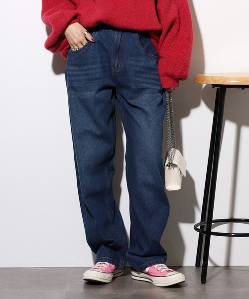 atONE(アットワン)の「デニムカーヴィーパンツ(その他パンツ・レディース・ブルー/ワンウォッシュ/ネイビー・LL/M/L/4L/3L)」の4枚目の写真
