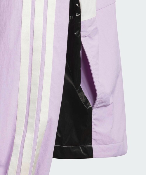 adidas（アディダス）の「ガールズ ウーブン ルーズフィット フルジップ ジャケット キッズ / アディダス adidas（ナイロンジャケット・キッズ・ブラック/バイオレット・130/140/150/160）」の9枚目の写真