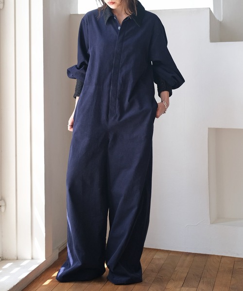 AKTE（アクテ）の「ポイントレースコーデュロイジャンプスーツ（つなぎ/オールインワン・レディース・ライトベージュ/ネイビー・FREE/TALL）」の22枚目の写真