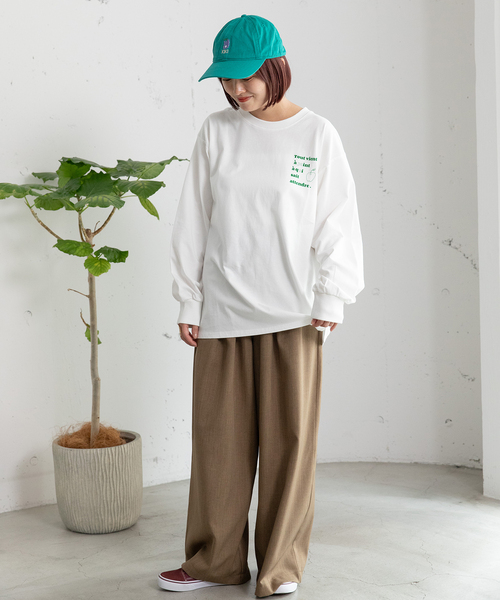 POU DOU DOU（プードゥドゥ）の「バックロゴプリントロンT（Tシャツ/カットソー・レディース・オフホワイト/イエロー/ネイビー・M）」の21枚目の写真