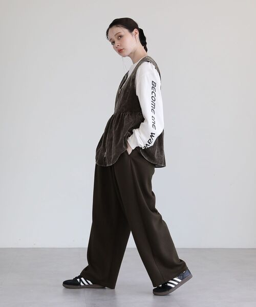 ELENCARE DUE（エレンカーレデュエ）の「・ELENCARE DUE ケミカルコーデュロイベスト（ベスト・レディース・グレー/ブラウン/グリーン・FREE）」の8枚目の写真