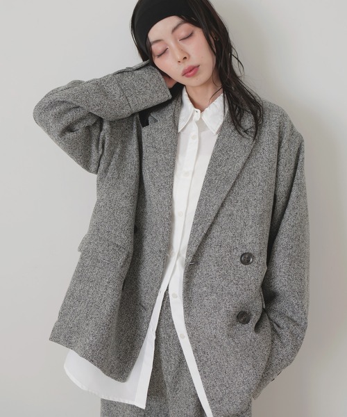LIAN（リアン）の「ツイードダブルテーラードジャケット（テーラードジャケット・レディース・ブラック/ブラウン/グレー/アイボリー・FREE）」の2枚目の写真