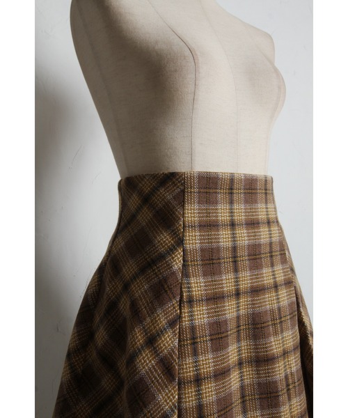 tocco closet（トッコ　クローゼット）の「インナーパンツ付きチェックミニスカート（スカート・レディース・マスタード/ブラウン・M）」の22枚目の写真