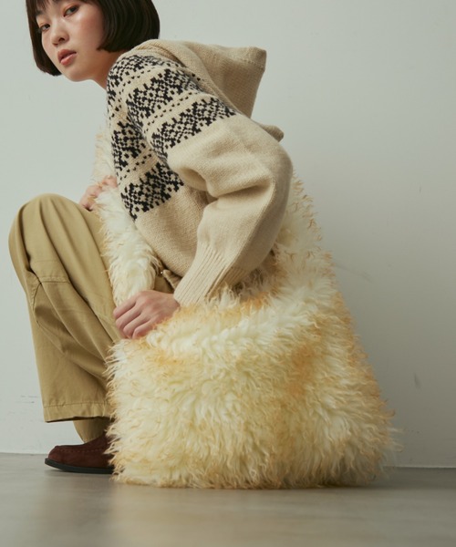 full/fill.（フルフィル）の「fur shoulder bag / ファーショルダーバッグ（ショルダーバッグ・レディース・ベージュ/アイボリー・FREE）」の3枚目の写真