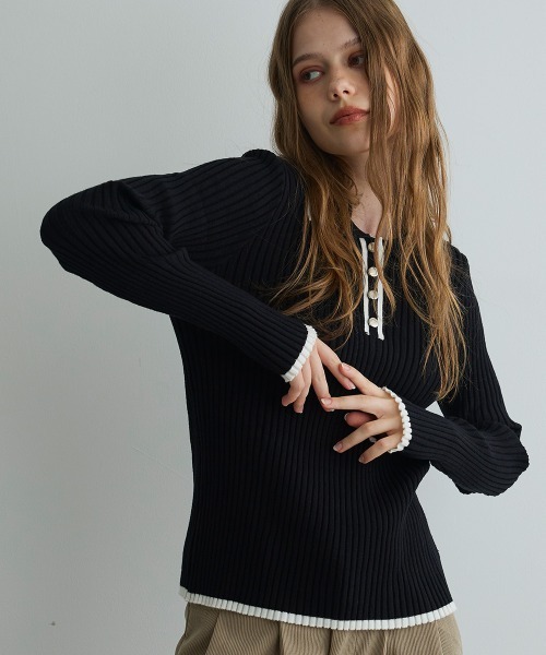 Mirette(ミレット)の「コントラストリブニットポロ / Contrast Rib Knit Polo(ポロシャツ・レディース・ブラック/ホワイト・FREE)」の2枚目の写真