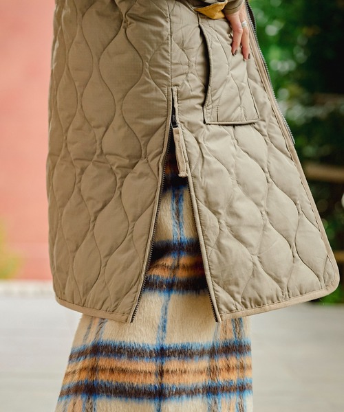 TAION(タイオン)の「TAION ミリタリー Vネックジップ ダウンコート TAION-101ZML-1LONG(ダウンジャケット/コート・レディース・ブラック/ダークオリーブ/モカ・MEDIUM/SMALL)」の8枚目の写真