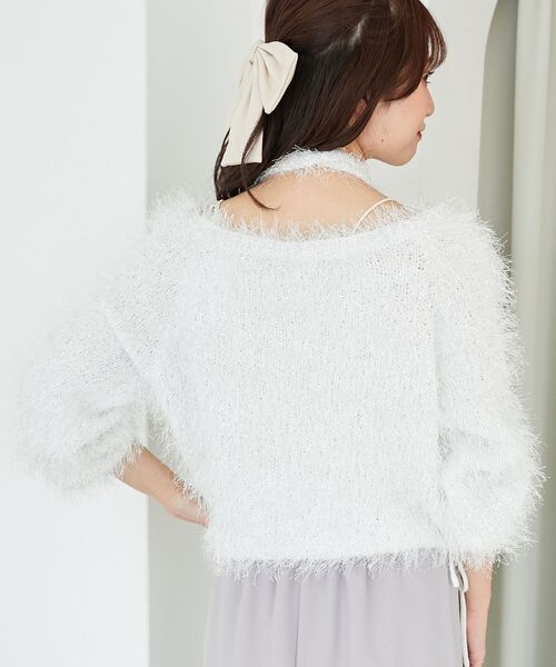 MAJESTIC LEGON(マジェスティックレゴン)の「ふわふわシャイニールーズニット(ニット/セーター・レディース・ブラック/オフホワイト/ブルー/ピンク・MEDIUM)」の8枚目の写真