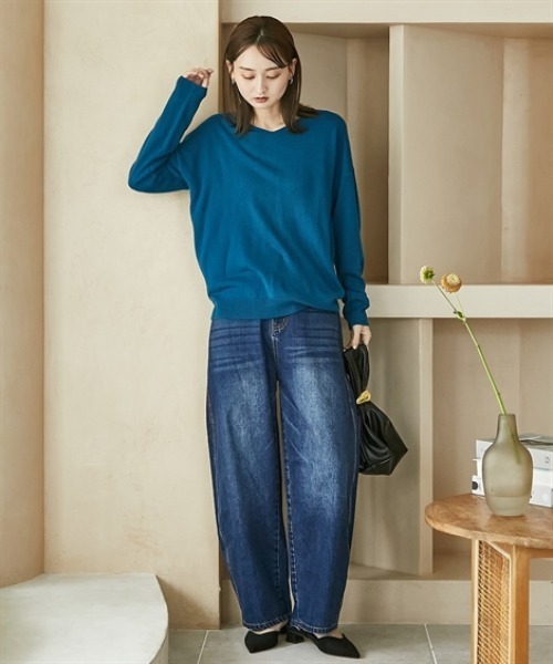 nissen(ニッセン)の「カシミヤタッチ ドロップショルダーVネックニット(ニット/セーター・レディース・ブルーグリーン/ブラック/グレイッシュベージュ/レッド・M/L/LL)」の10枚目の写真