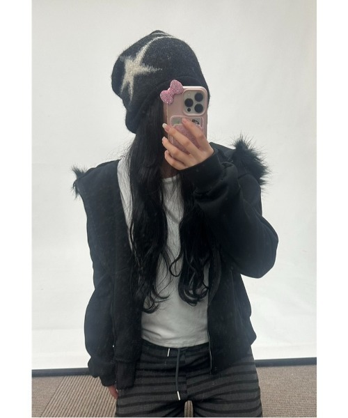 Vini（ヴィニ）の「ユニセックススターモチーフビーニー（ニットキャップ/ビーニー・レディース・ブラック/クリーム・FREE）」の3枚目の写真