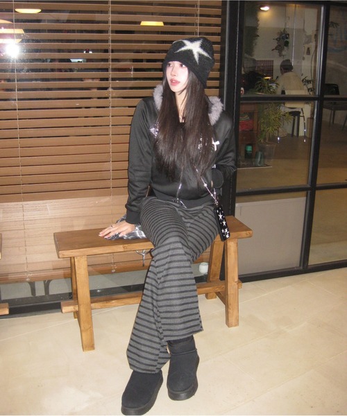 Vini（ヴィニ）の「ユニセックススターモチーフビーニー（ニットキャップ/ビーニー・レディース・ブラック/クリーム・FREE）」の16枚目の写真