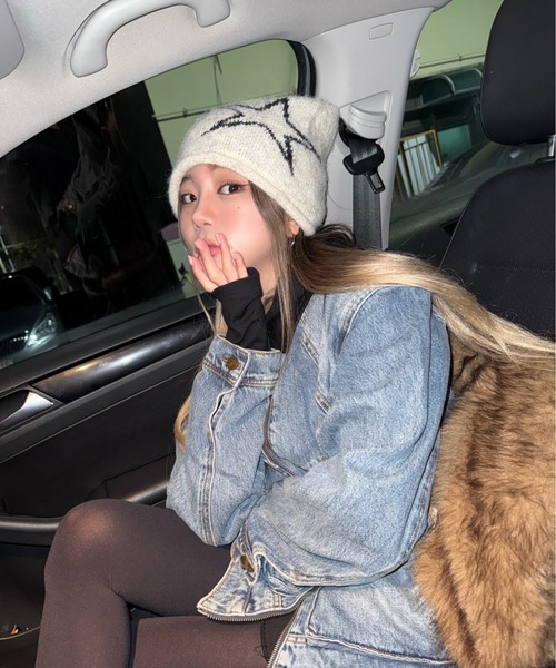 Vini（ヴィニ）の「ユニセックススターモチーフビーニー（ニットキャップ/ビーニー・レディース・ブラック/クリーム・FREE）」の8枚目の写真