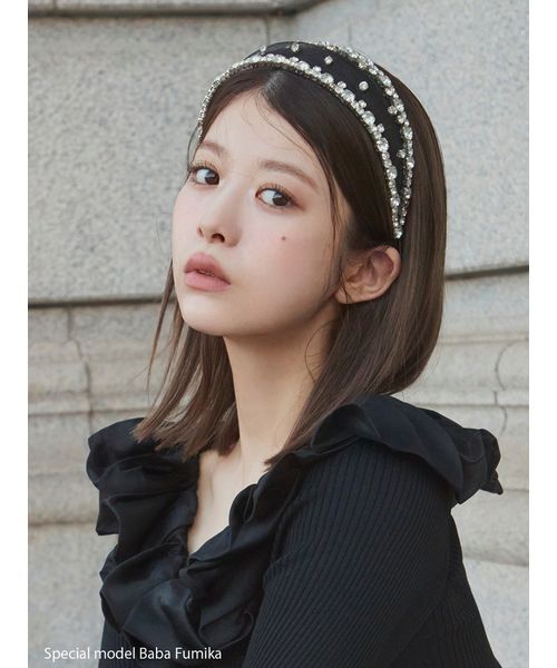 SNIDEL(スナイデル)の「ビジューカチューシャ(カチューシャ・レディース・B/A・F)」の2枚目の写真