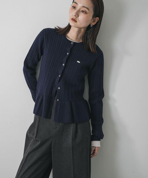 SENSE OF PLACE by URBAN RESEARCH（センスオブプレイスバイアーバンリサーチ）の「ミニケーブルペプラムセーター（ニット/セーター・レディース・ネイビー/レッド/アイボリー/チャコールグレー・ONE）」の3枚目の写真