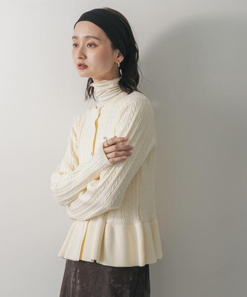 SENSE OF PLACE by URBAN RESEARCH（センスオブプレイスバイアーバンリサーチ）の「ミニケーブルペプラムセーター（ニット/セーター・レディース・ネイビー/レッド/アイボリー/チャコールグレー・ONE）」の5枚目の写真