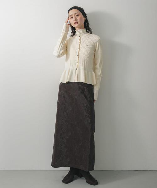 SENSE OF PLACE by URBAN RESEARCH（センスオブプレイスバイアーバンリサーチ）の「ミニケーブルペプラムセーター（ニット/セーター・レディース・ネイビー/レッド/アイボリー/チャコールグレー・ONE）」の7枚目の写真