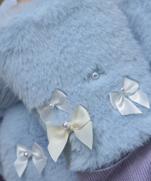 axes femme（アクシーズファム）の「アソートリボンファー手袋（手袋・レディース・キナリ/ブラック/サックスブルー・FREE）」の4枚目の写真