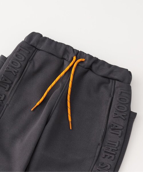 F.O.KIDS(エフオーキッズ)の「【ジュニア対応】エンボスサイドラインジョガーパンツ(その他パンツ・キッズ・チャコール・90/100/110/120/130/140)」の3枚目の写真