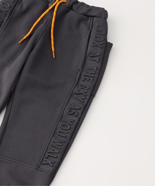 F.O.KIDS(エフオーキッズ)の「【ジュニア対応】エンボスサイドラインジョガーパンツ(その他パンツ・キッズ・チャコール・90/100/110/120/130/140)」の7枚目の写真