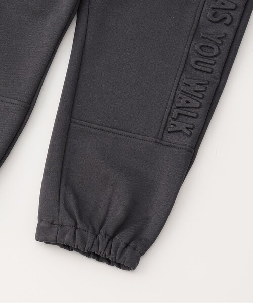 F.O.KIDS(エフオーキッズ)の「【ジュニア対応】エンボスサイドラインジョガーパンツ(その他パンツ・キッズ・チャコール・90/100/110/120/130/140)」の8枚目の写真