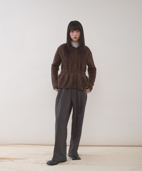 MUHET（ミュエータ）の「wool-like tuck straight pants / ウールライクタックストレートパンツ（スラックス・レディース・グレー/ブラウン/ネイビー・MEDIUM/SMALL/LARGE）」の11枚目の写真